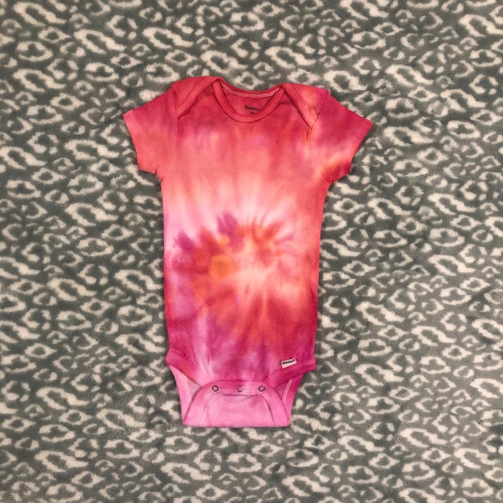 Gerber Handmade Tie-Dye Pink, Multicolor Infant Baby Onesie